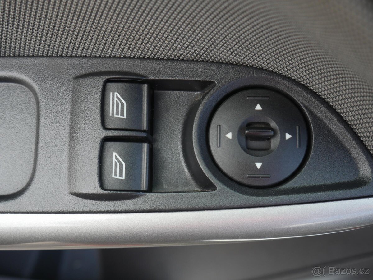 Ford Focus 1.6 TDCi , 85 kW nafta, 2011 - 8