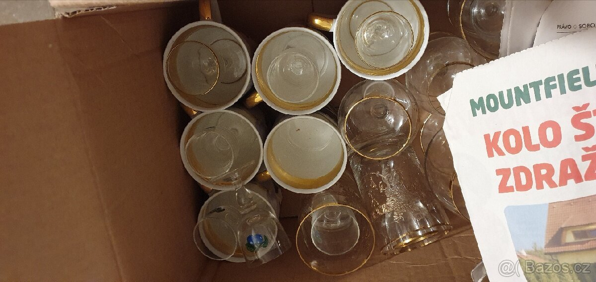 Sklo, porcelán...1 - 8