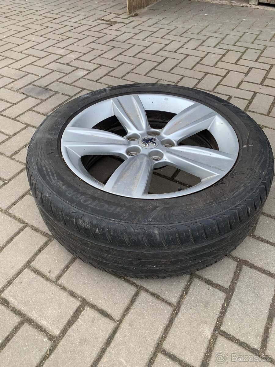 Auto s přívěsem na koně - 8