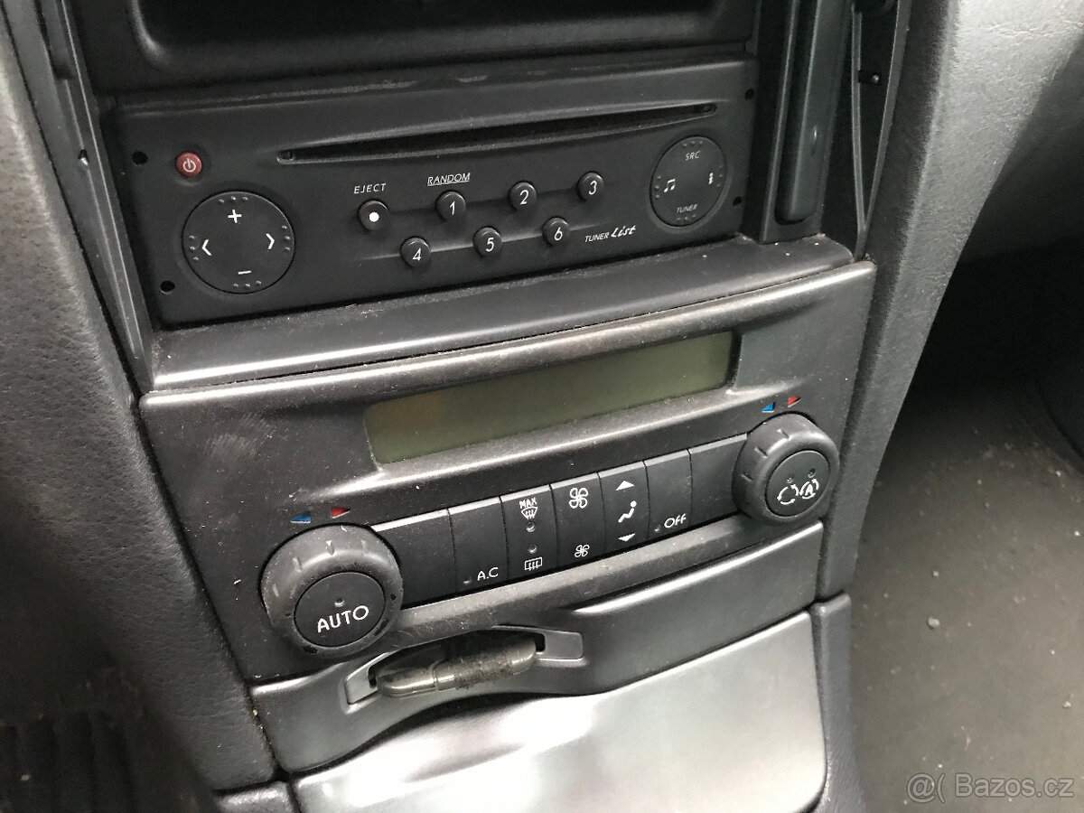 Renault Laguna II 1,9DCI 88kW COMBI 2001 - dily - 8