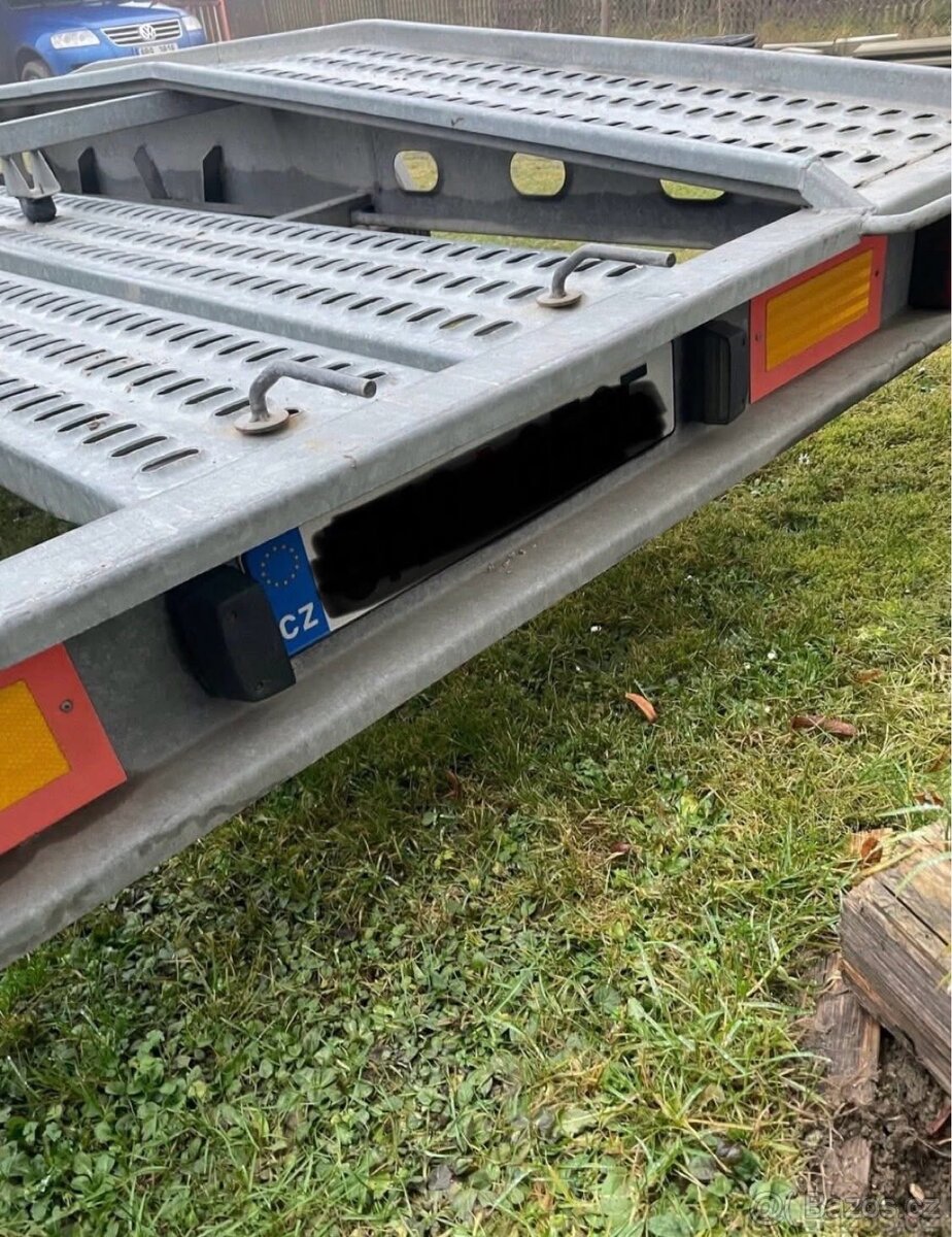 Bržděný přívěs - 8