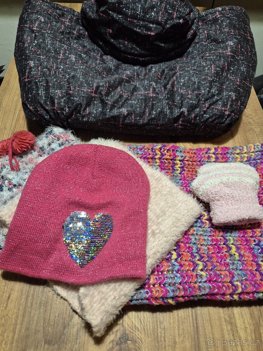 Zimní bunda velikost 164, 3x nákrčník, čepice a rukavice - 8