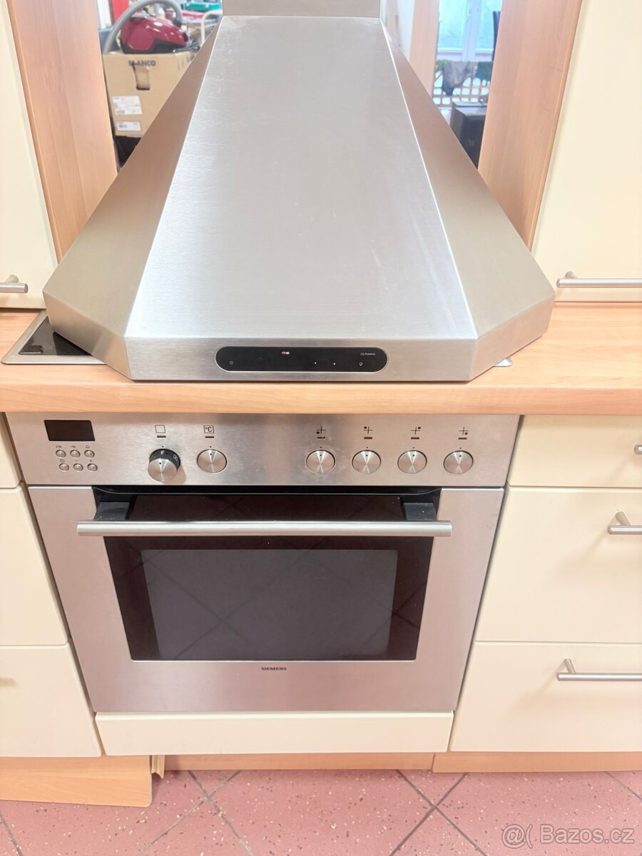 Velká kuchyňská linka včetně spotřebičů - 8