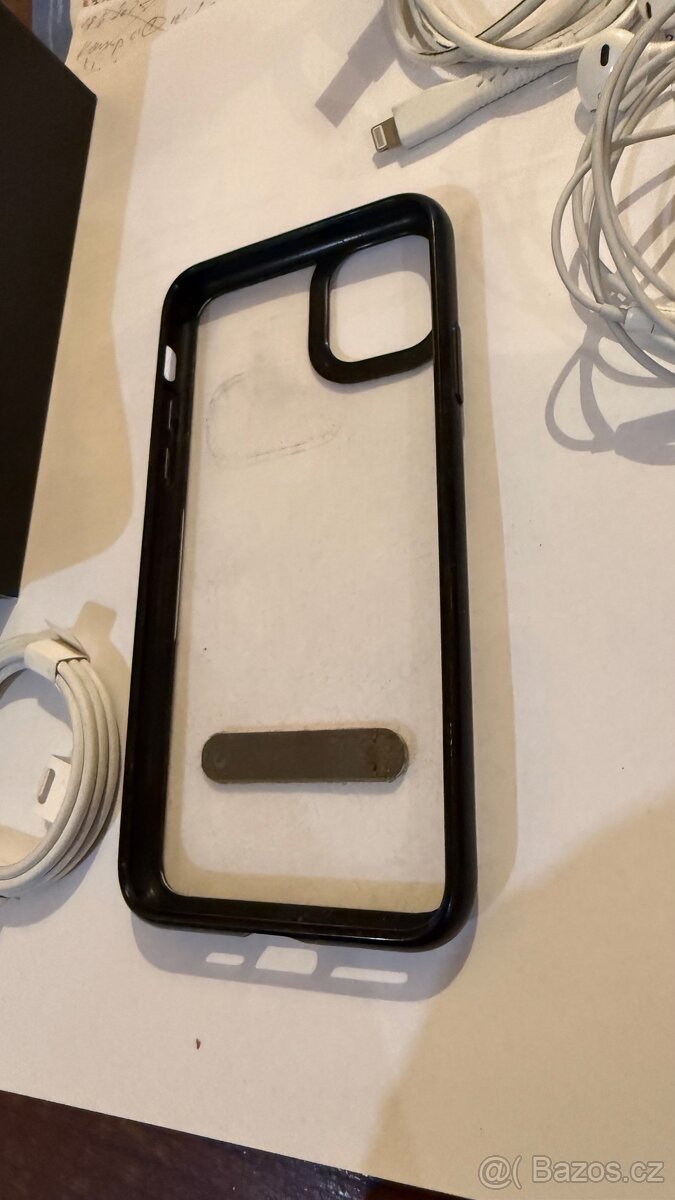 PRODÁM IPhone 11 Pro Max 256 GB Midnight Green - 8