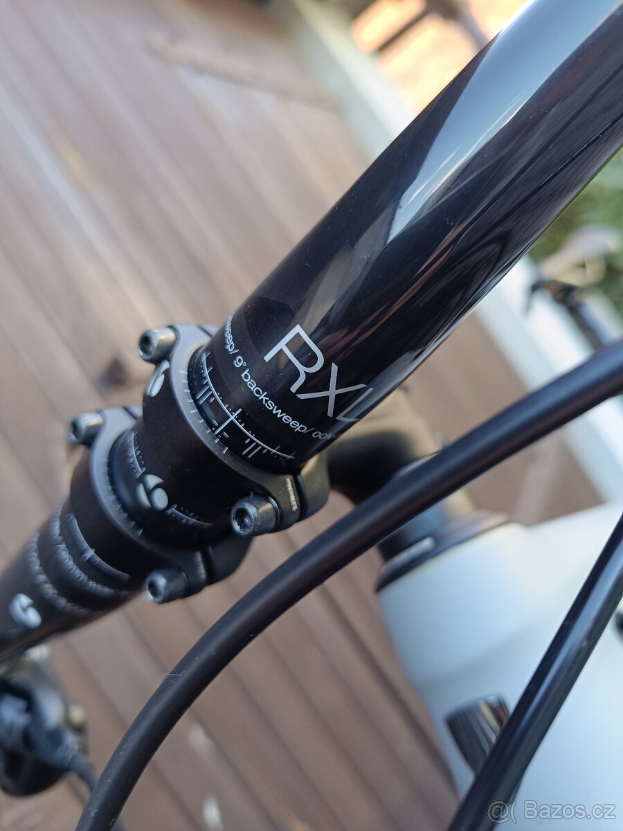 TREK PROCALIBER 9.8. - vše karbon vel.: M/L - 8