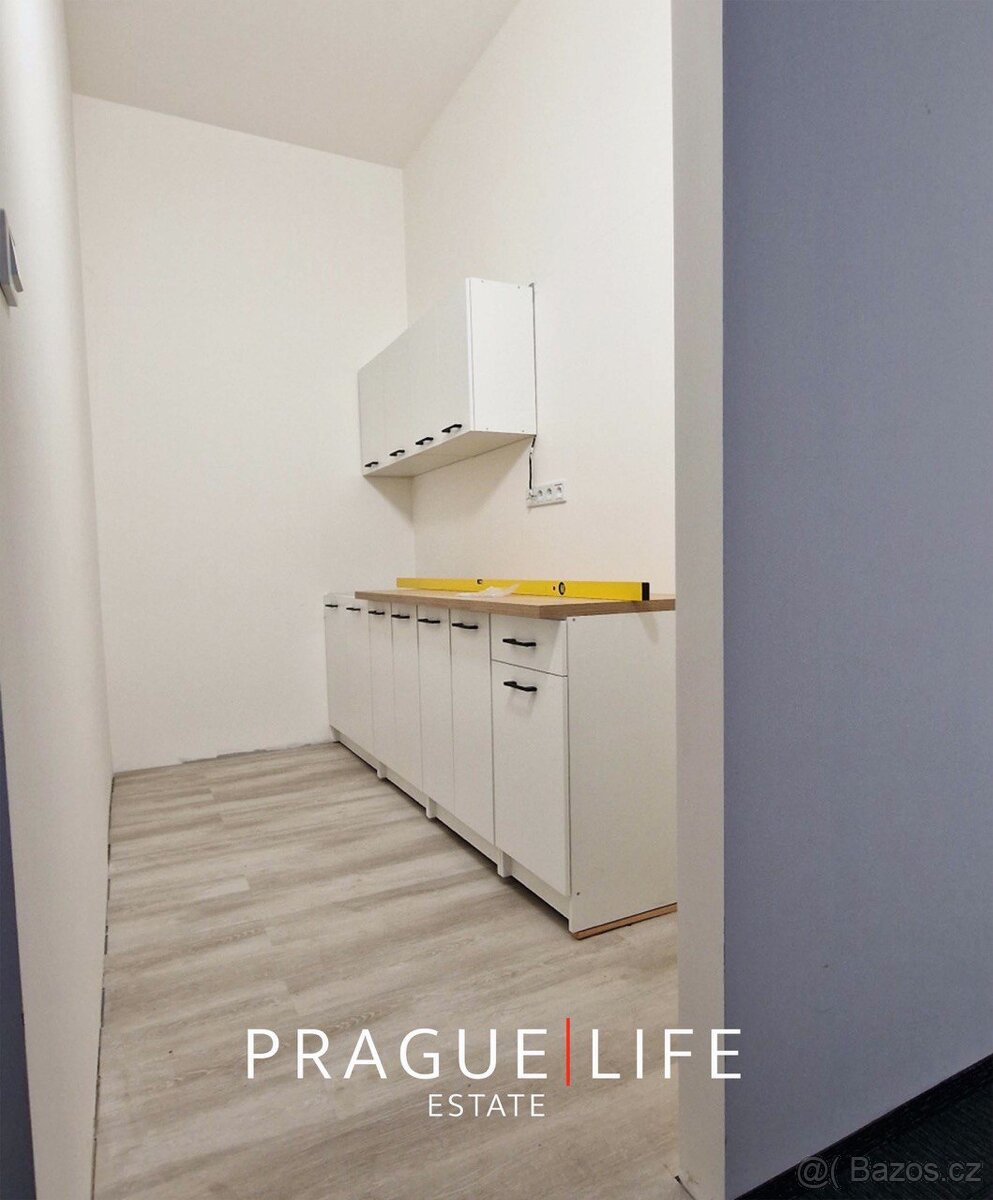 KANCELÁŘSKÝ PROSTOR K PRONÁJMU - 8