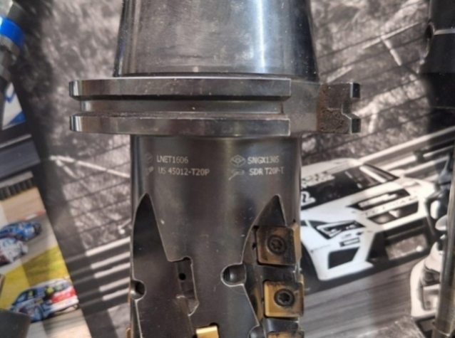 Obráběcí centrum roku 2014, model VMCA 1000 - 8