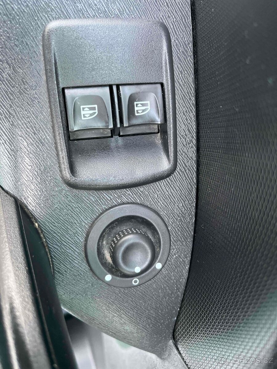 Renault Kangoo 1.5 dCi, AC, Posuvná střecha, DPH - 8