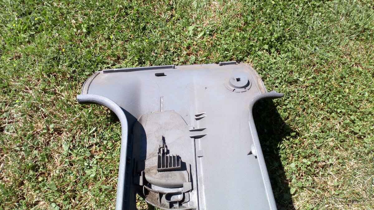 Kryt sloupku VW T4 - 8