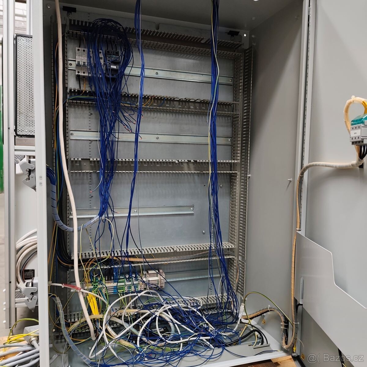 Industriální elektro rozvaděč pro CNC automatizaci original - 8