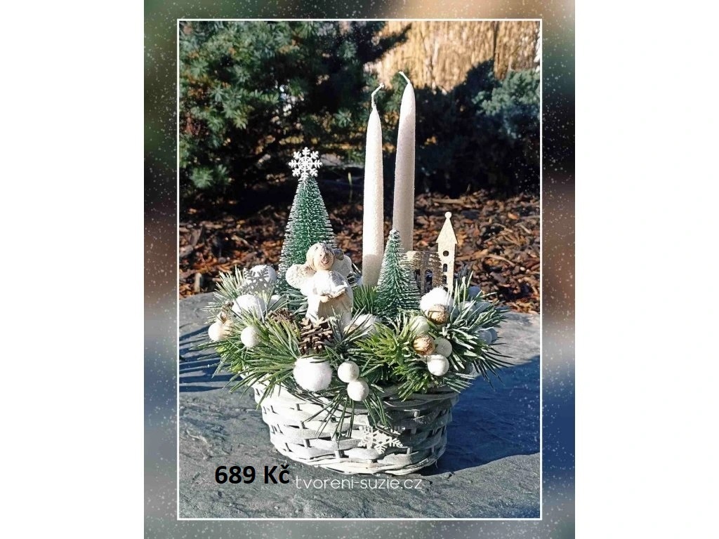 Vánoční dekorace - věnec, svícen, stromeček - 8