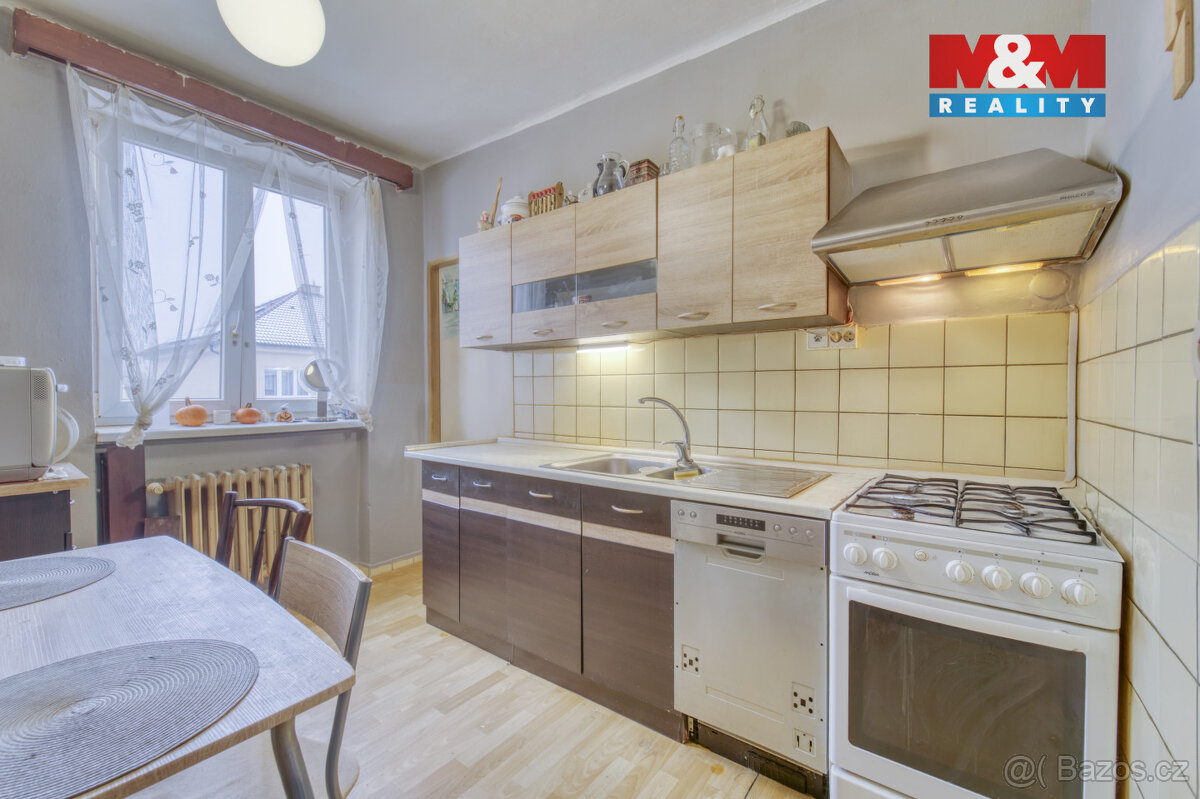 Prodej bytu 3+1, 72 m², Plzeň, ul. Zelenohorská - 8