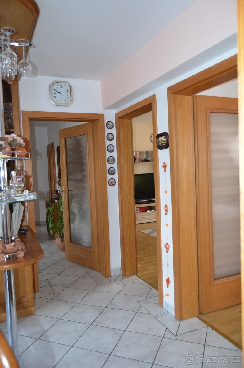 Byt 3+1+ pracovna I. kat. v RD v Židlochovicích - 8