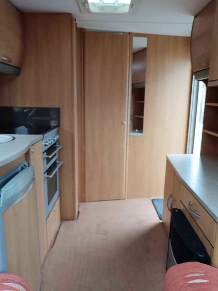 Prodam karavan Swift Charisma 230 - 8