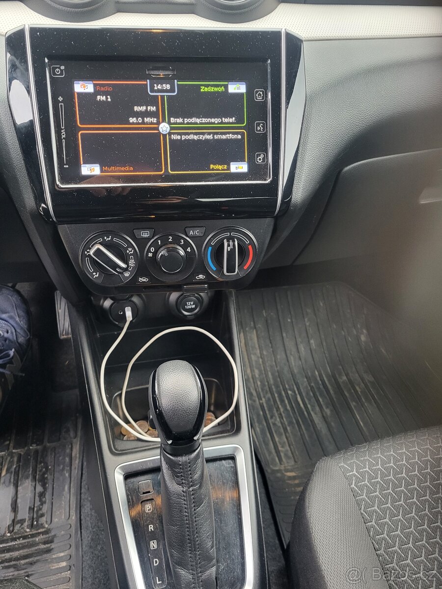 Suzuki Swift VI 1.2 Dualjet SHVS Premium Plus CVT - 8