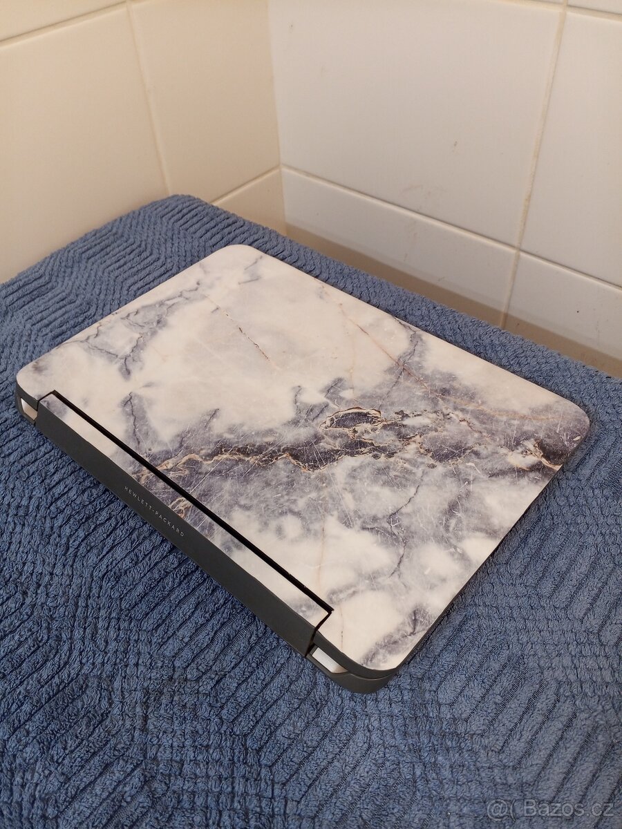 Notebook HP Pavilion x360 2in1 s dotykovou obrazovkou. - 8