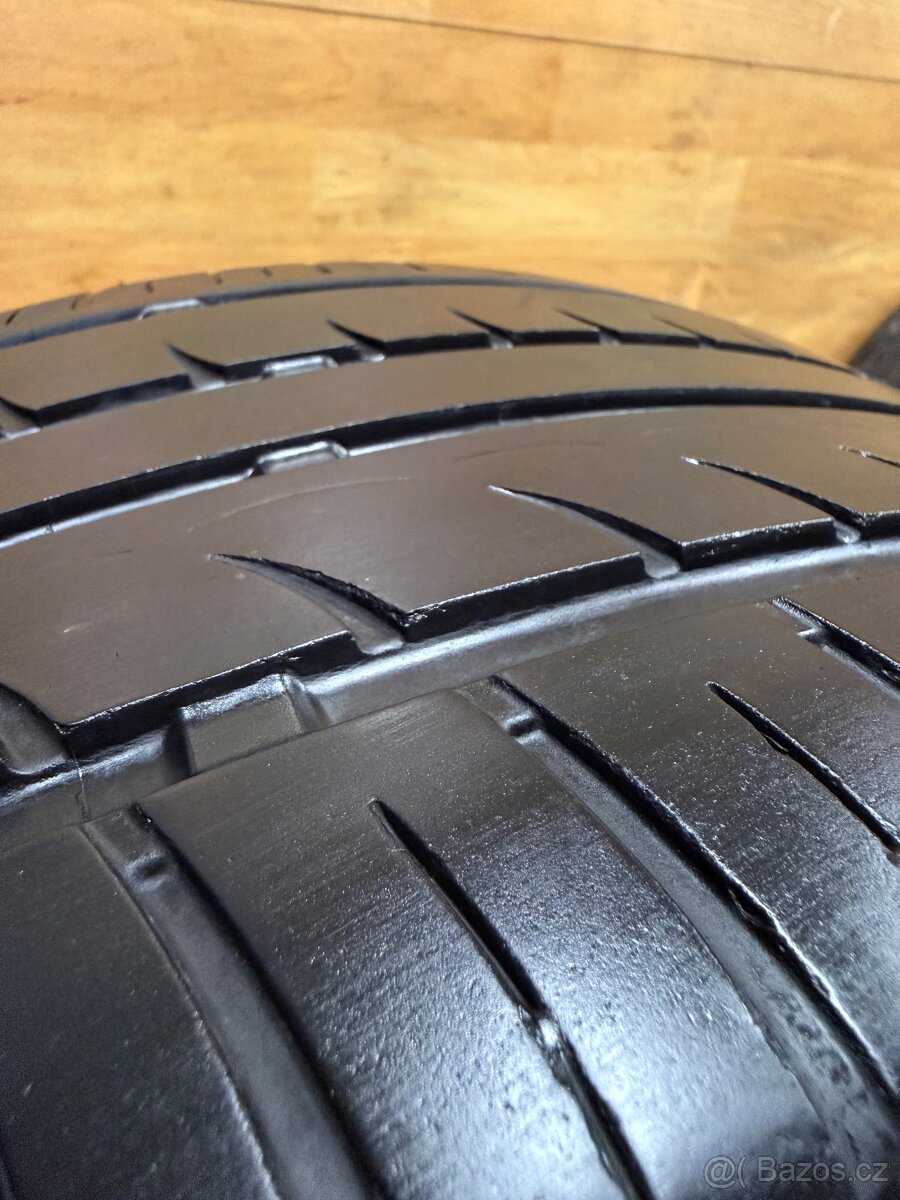 Letní pneu 225/50/17 - 8