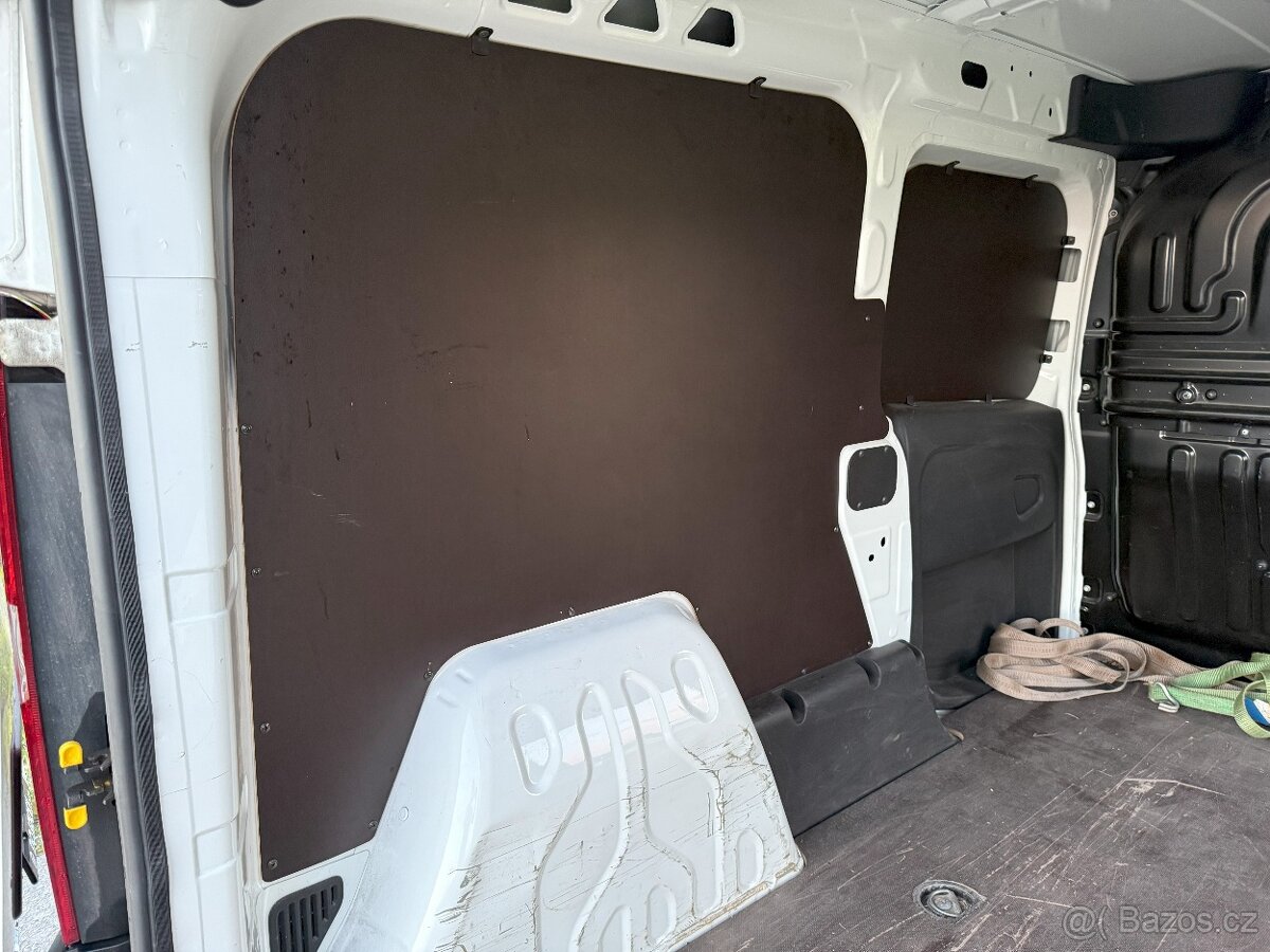 Fiat Doblo Cargo 1.6 MTJ 88kW/120k SX L2, 2020 - 8