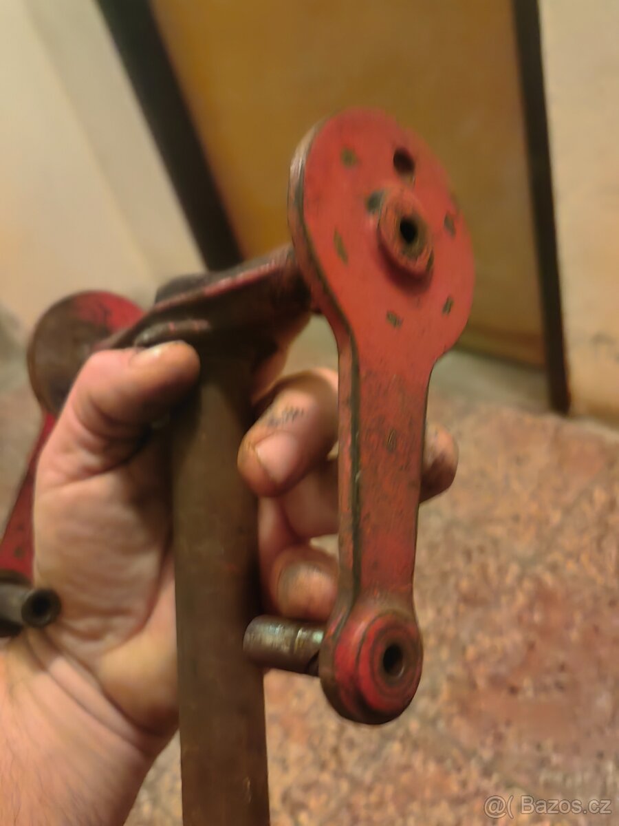 Jawa speciál vahadla - 8