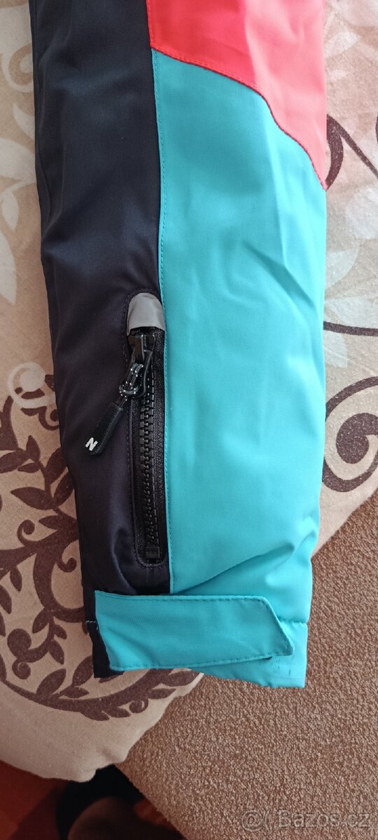 Dívčí zimní bunda Northville 146-152 téměř nová - 8