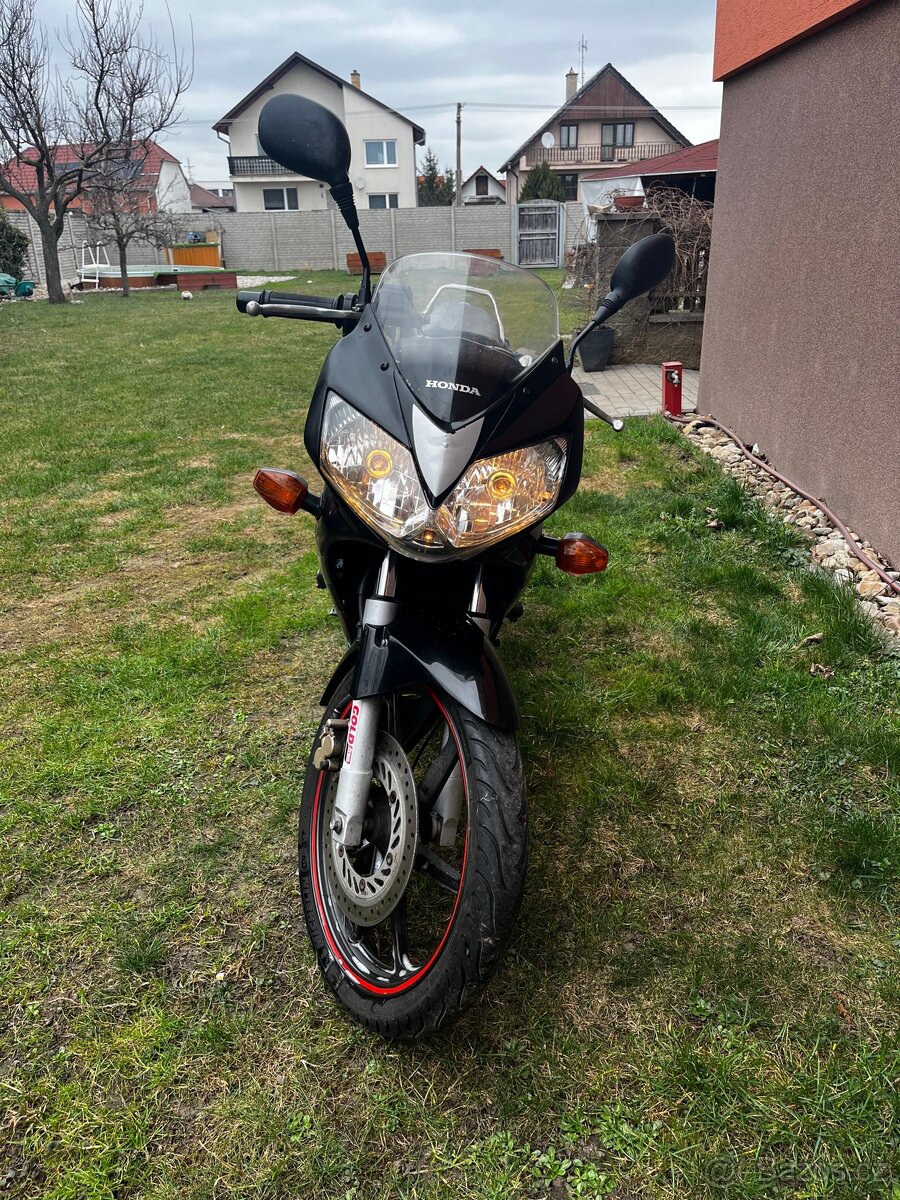 Honda CBR125R - 8
