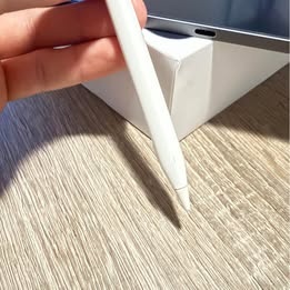 iPad Pro 11" 128bg (2.nd generation) Wi-Fi - 8