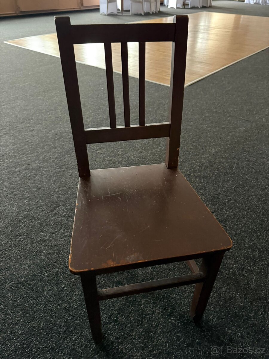 Stoly a židle - 8