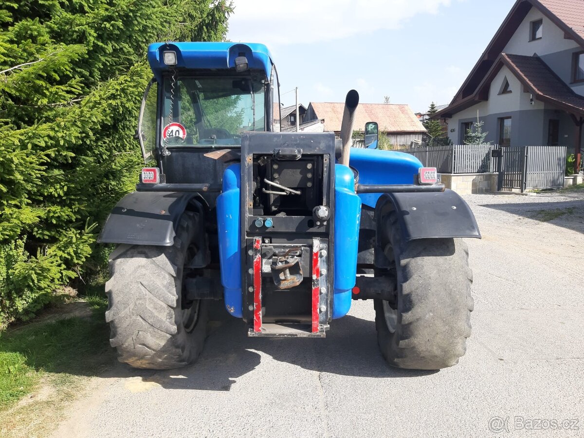 Teleskopický manipulátor New Holland LM 5060 - 8