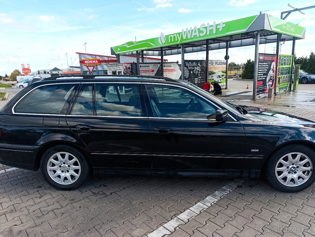 BMW 5 E39 Touring - 8