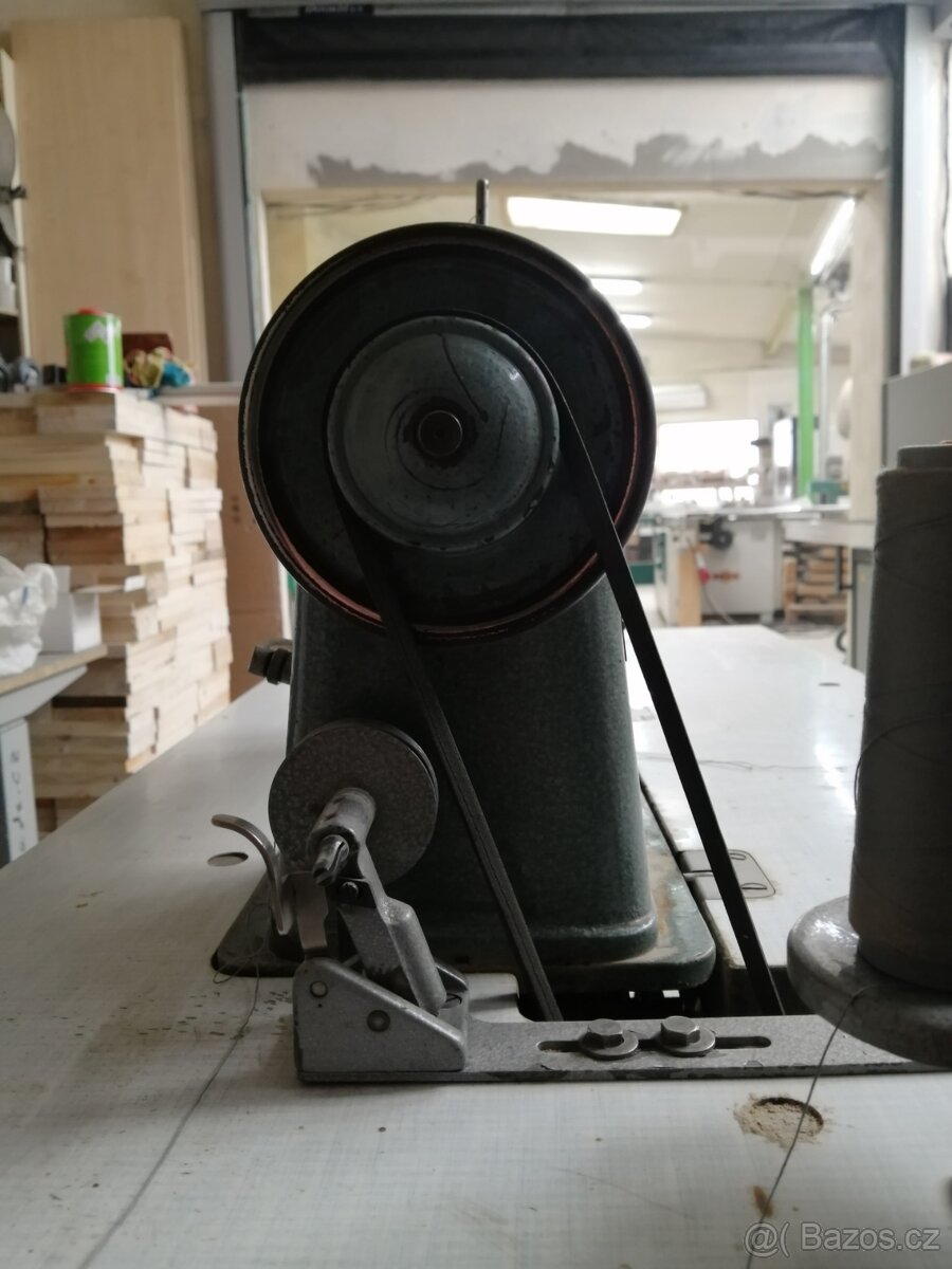 šicí stroj - Minerva - 8