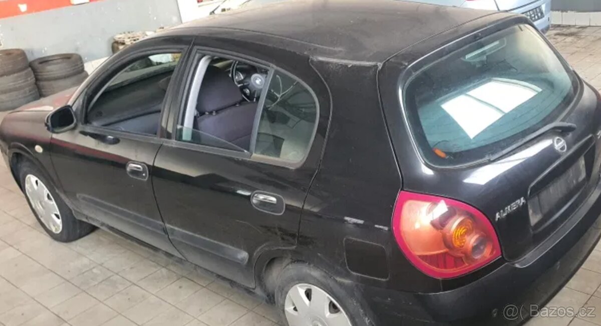 Nissan Almera Angličan - 8