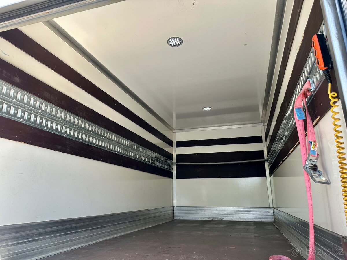 Renault Maxity / Nissan Cabstar NT400 do 3,5t. - 8