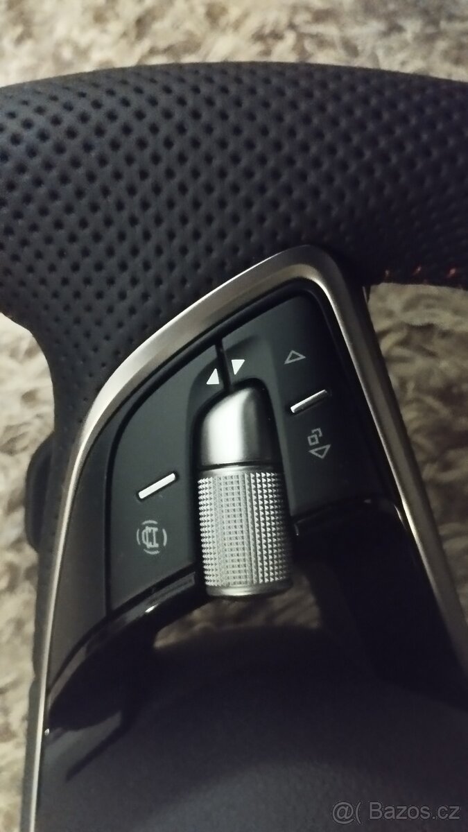 Volant Škoda Octavia 4 RS zkosený NOVÝ originální - 8