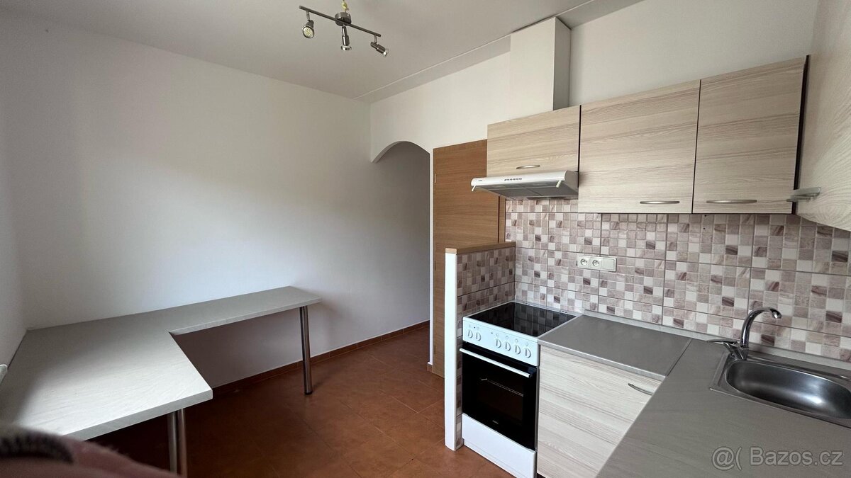 Byt 3+1 79 m Miloňovice - 8