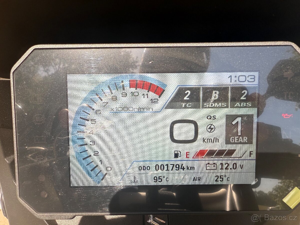 Prodám Suzuki V-Strom 800 - 8