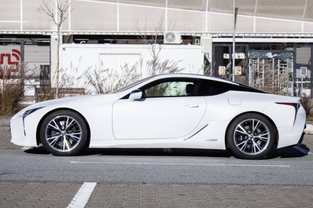 Lexus LC 500h, (2017) - 8