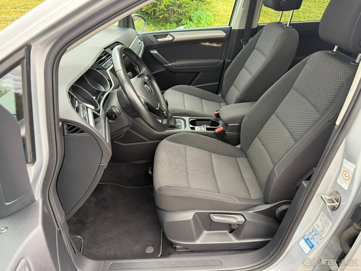 VW Touran 2.0TDi r.v.2020 manuál 110kw panorama el. tažné - 8