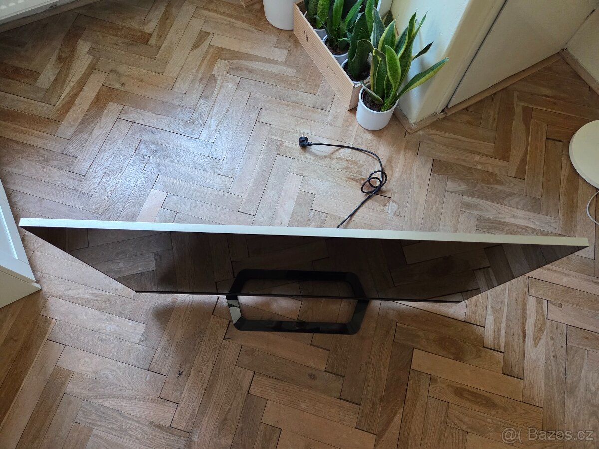 47" LED LCD FullHD Televize LG 47LM660S - 8