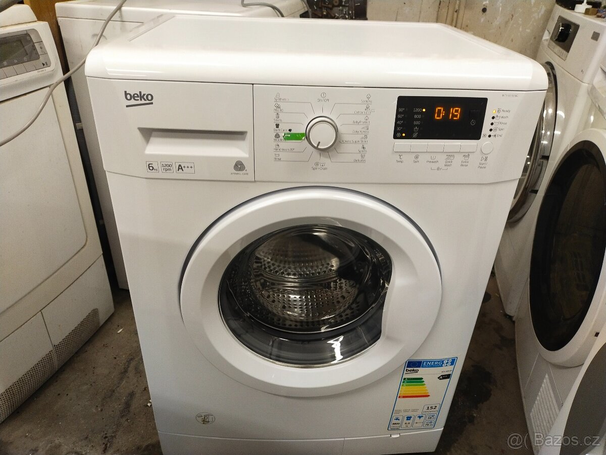 Prodám plně funkční digitální pračku zn. Beko--6 kg--DOVEZU- - 8