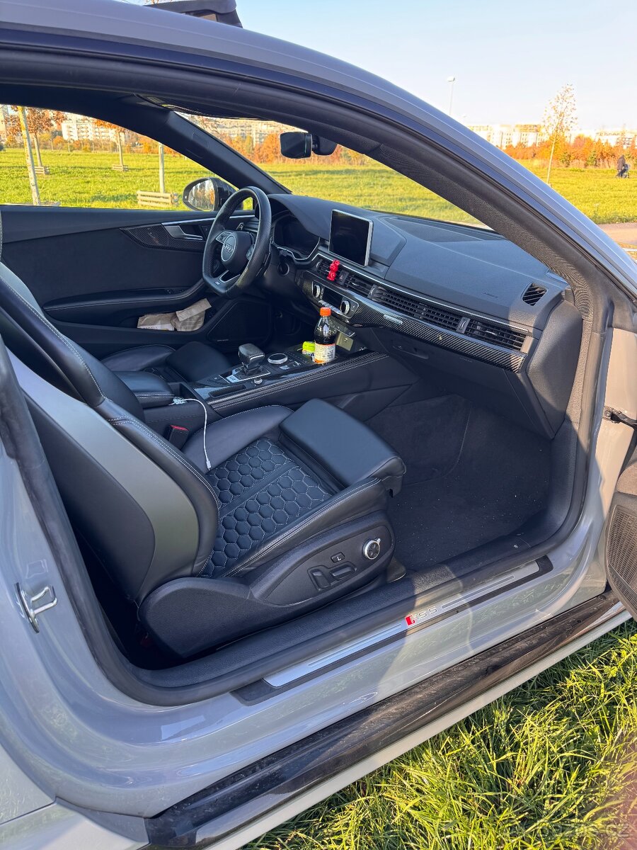 Pronajem vozu Audi RS 5 - 8