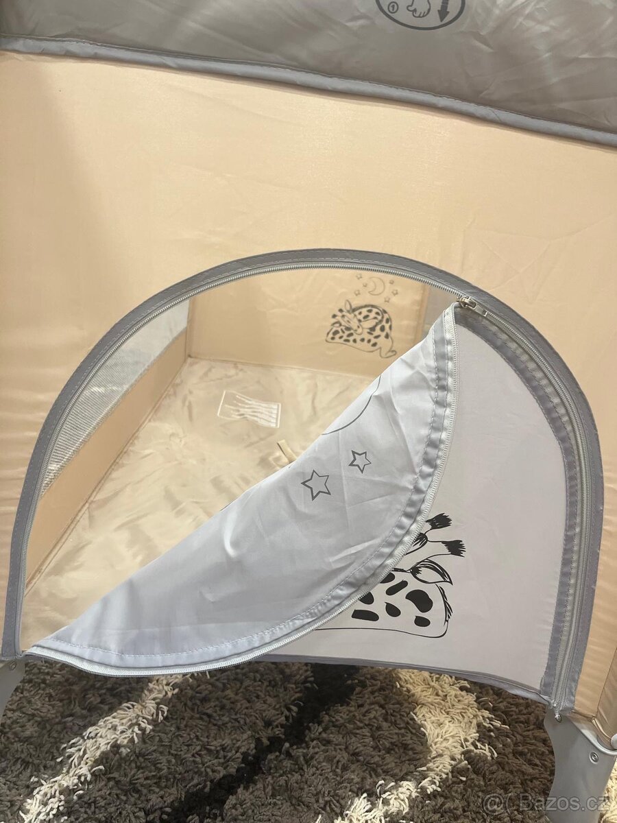 Cestovní postýlka - 8