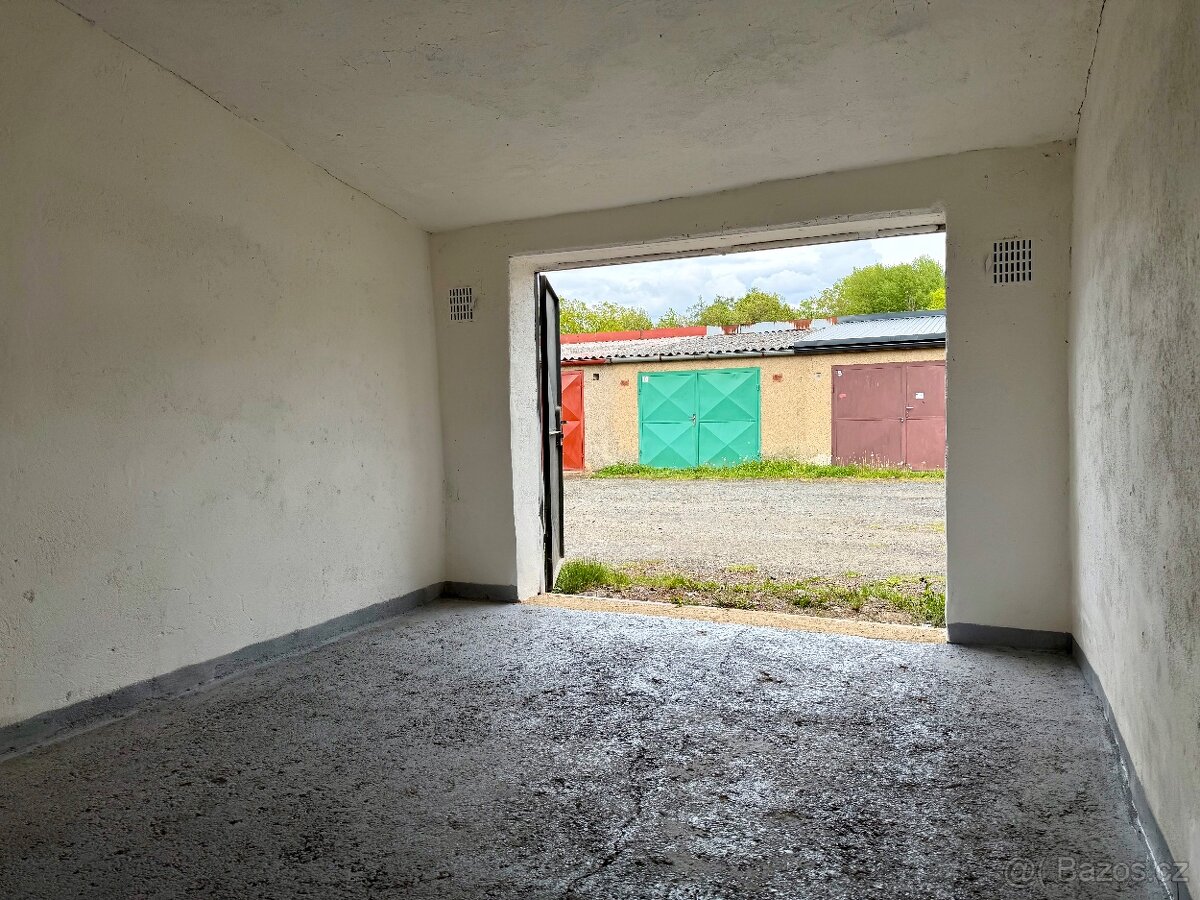 Prodej garáže 20 m² Bor, ul. Přimdská - 8