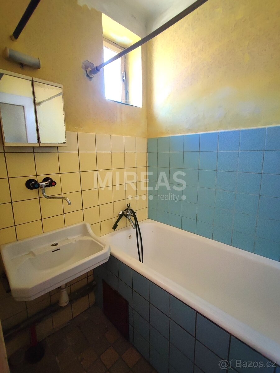 Volárna, prodej rodinného domu 3+1/garáž, vejminek, na pozem - 8