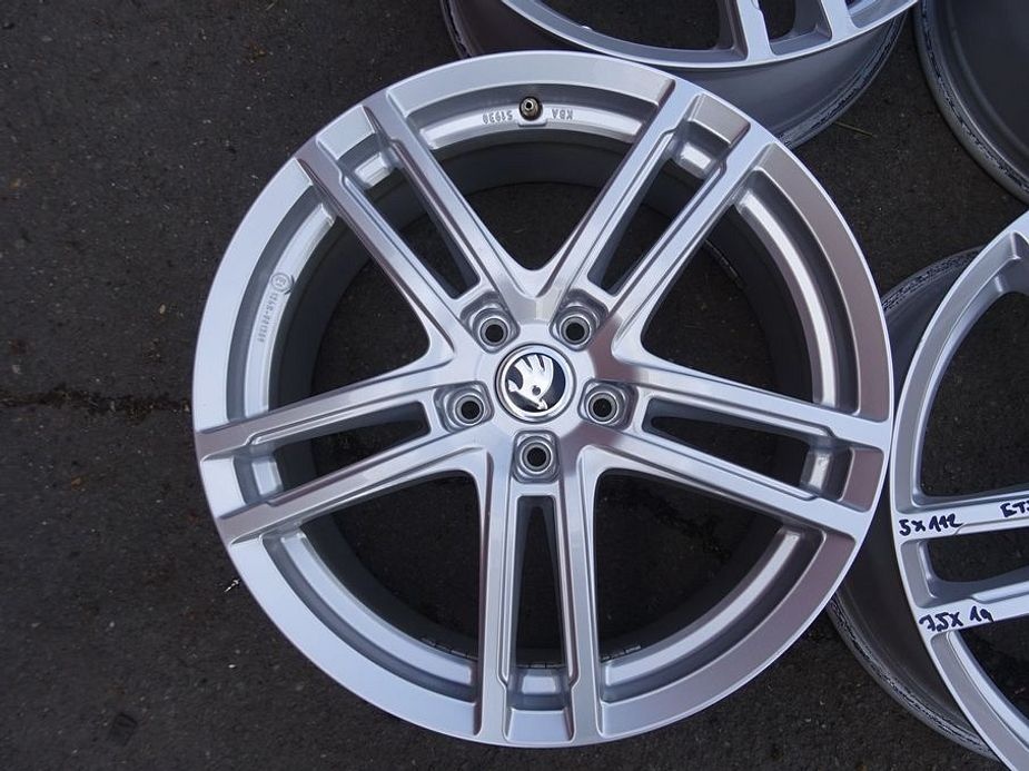 Alu disky Dezent, 19", 5x112, ET 51, šíře 7,5J - 8