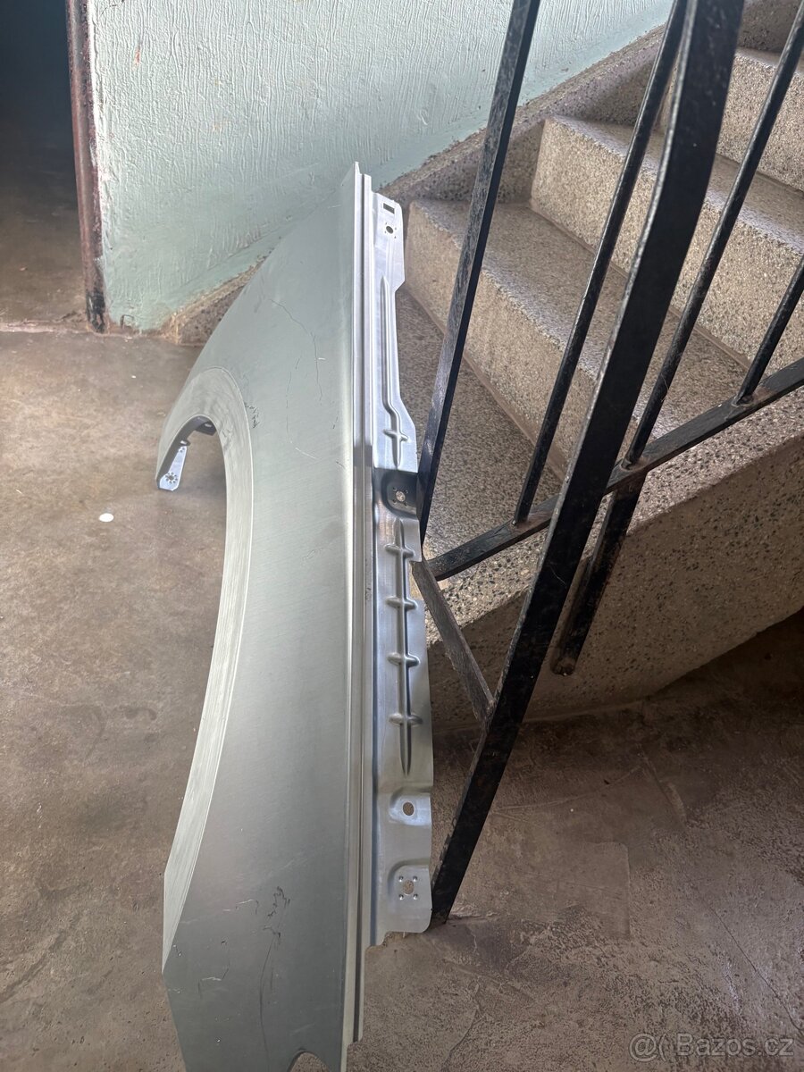 Přední blatníky na Superb III - 8