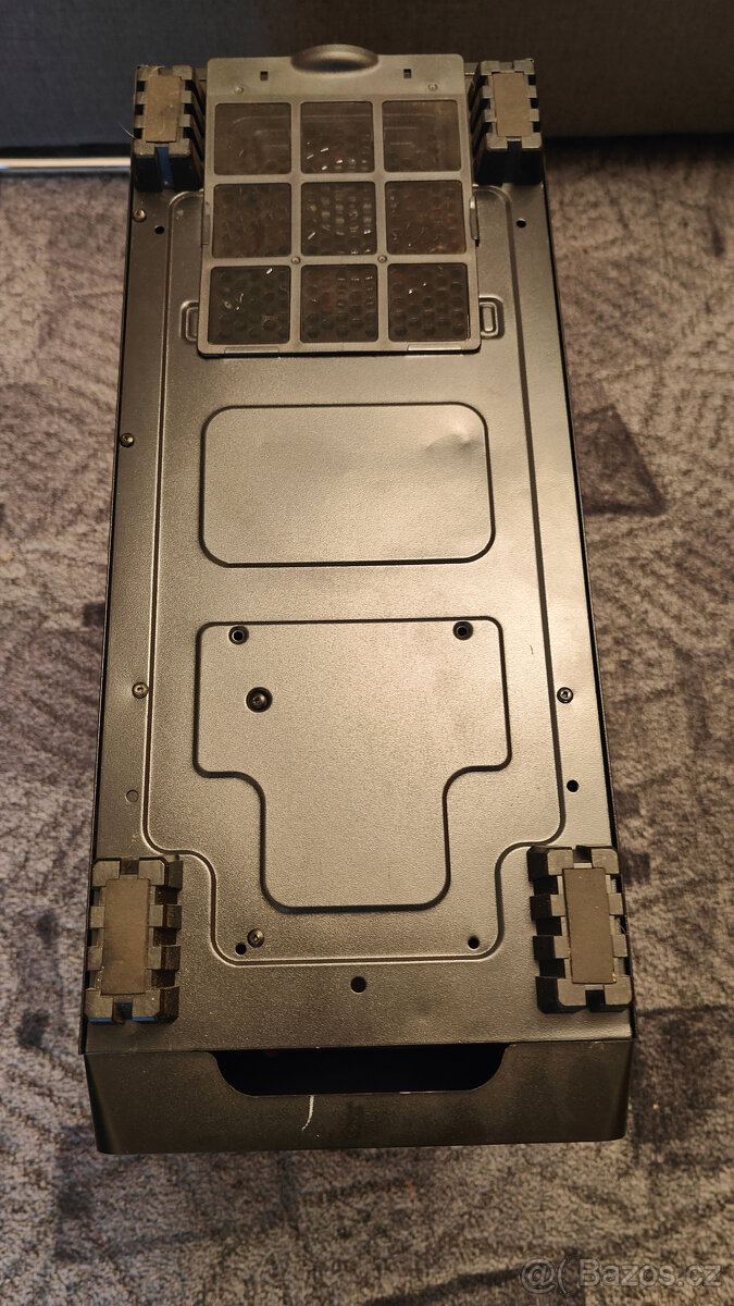 Počítačová skříň Evolveo + zdroj Evolveo 500W - 8