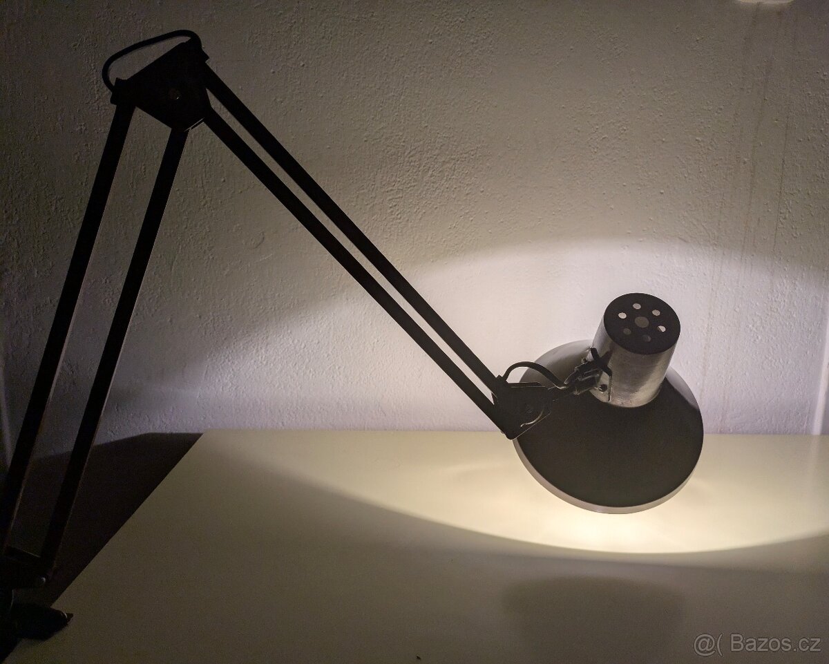 Industriální polohovací lampa - 8