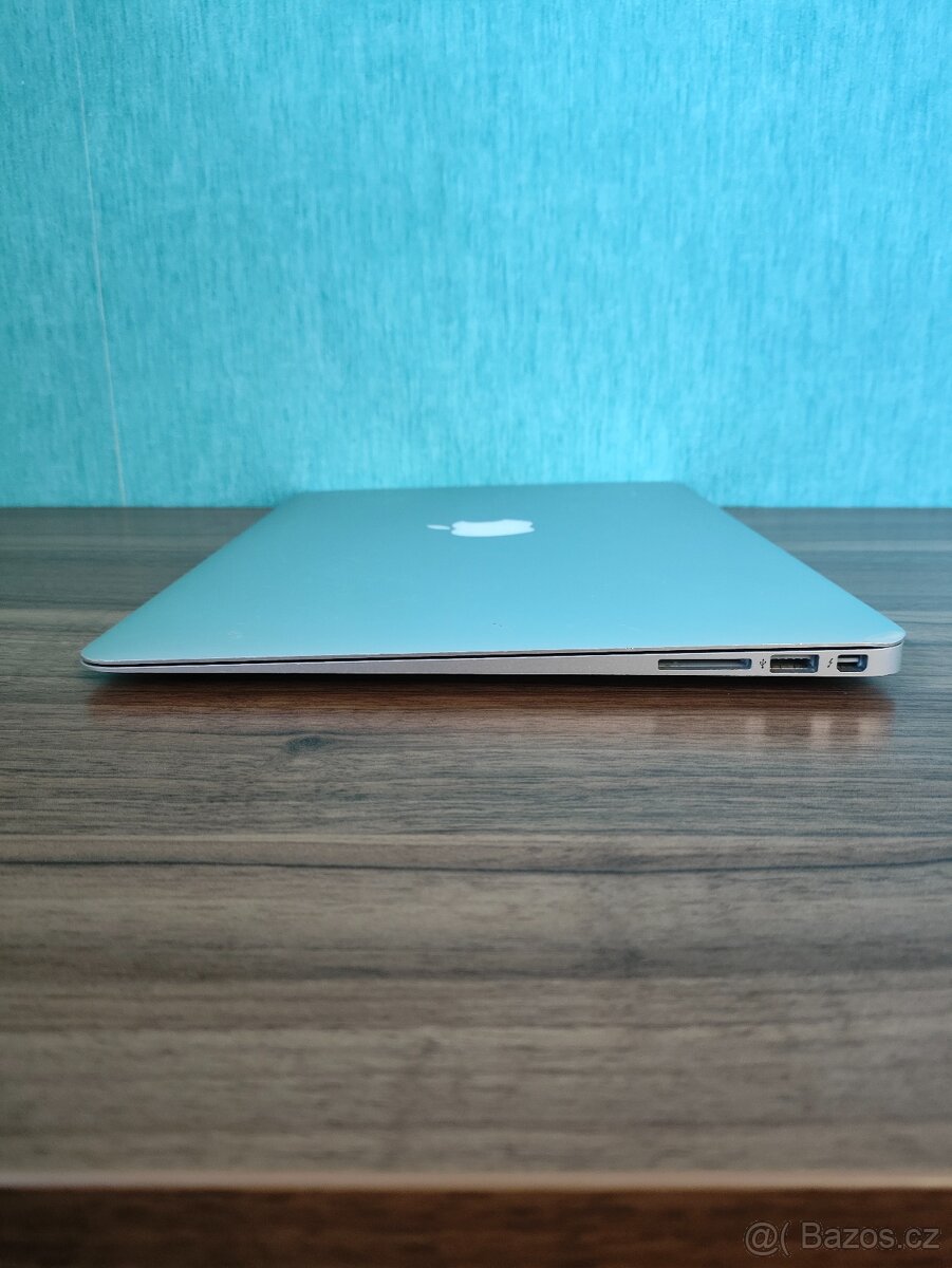 MacBook Air 2017 i5 8GB 128GB - 8