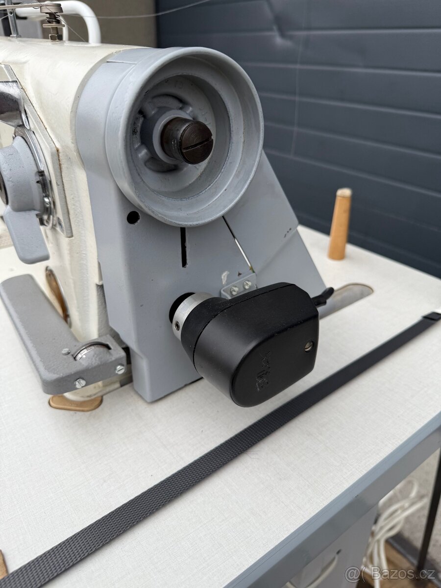 Šicí stroj Pfaff 418 cik-cak s odstřihem nitě - 8