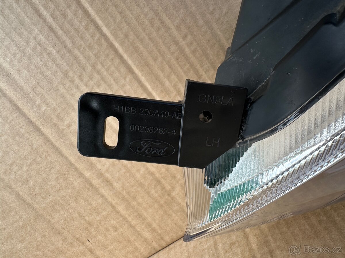 Ford Fiesta mk8 světlo - 8
